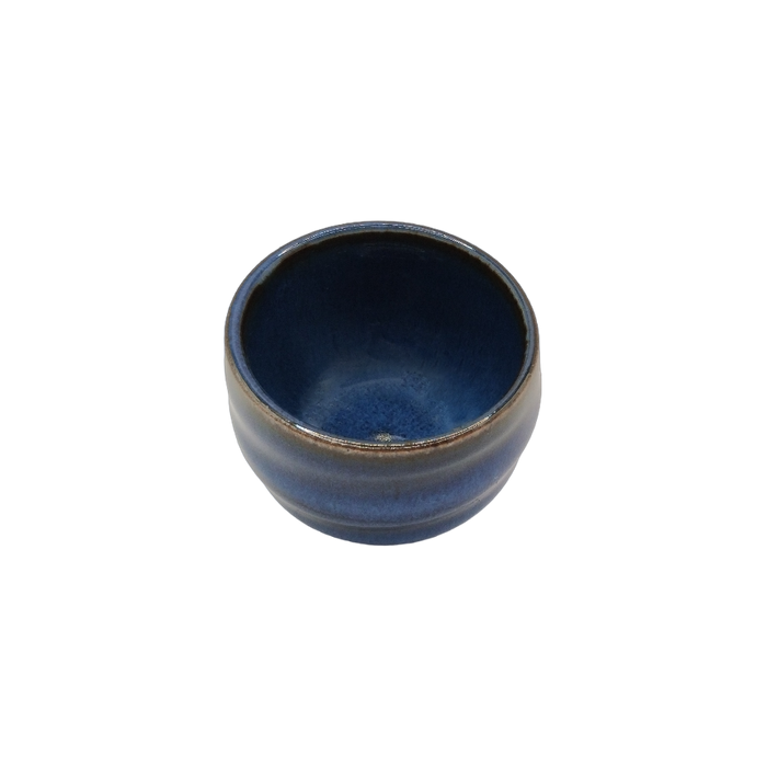 Kibou – Sandgestrahltes blaues Steingut-Sake-Glas, 6 cm x 4,5 cm