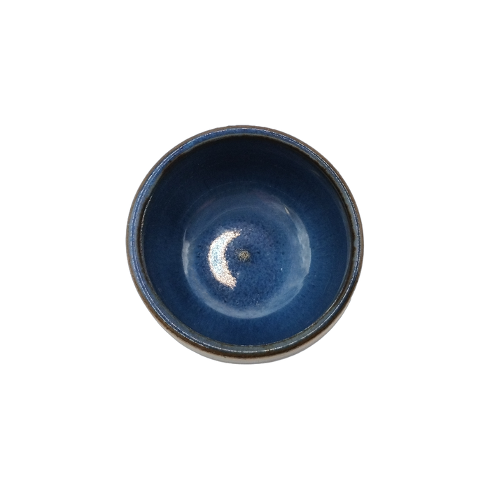 Kibou – Sandgestrahltes blaues Steingut-Sake-Glas, 6 cm x 4,5 cm